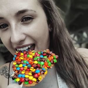 Meet your Posher, Alexandra